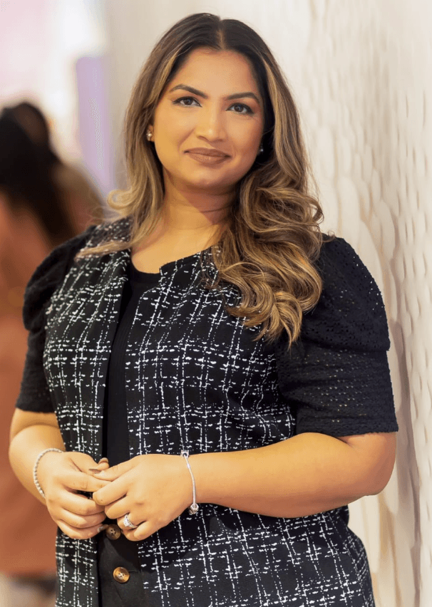 Anum - Professional Makeup Artist